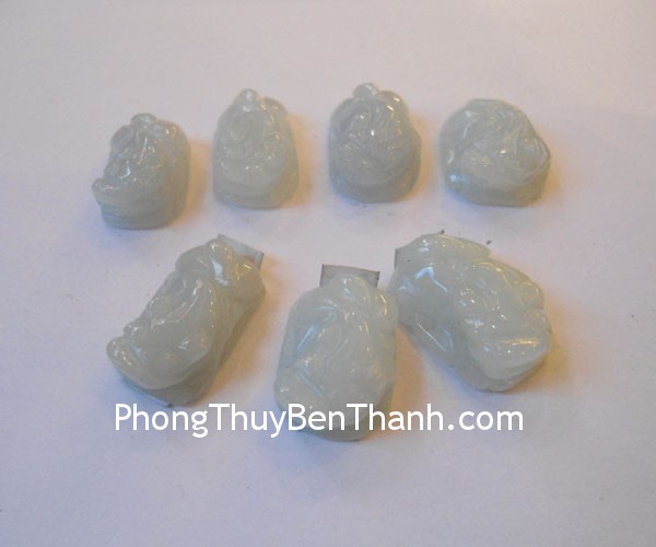 Mặt nhẫn Tỳ Hưu ngọc phỉ thúy,vượng tài phát lộc S582 mat nhan ty huu phi thuy nho 02 Mặt nhẫn Tỳ Hưu ngọc phỉ thúy,vượng tài phát lộc S582